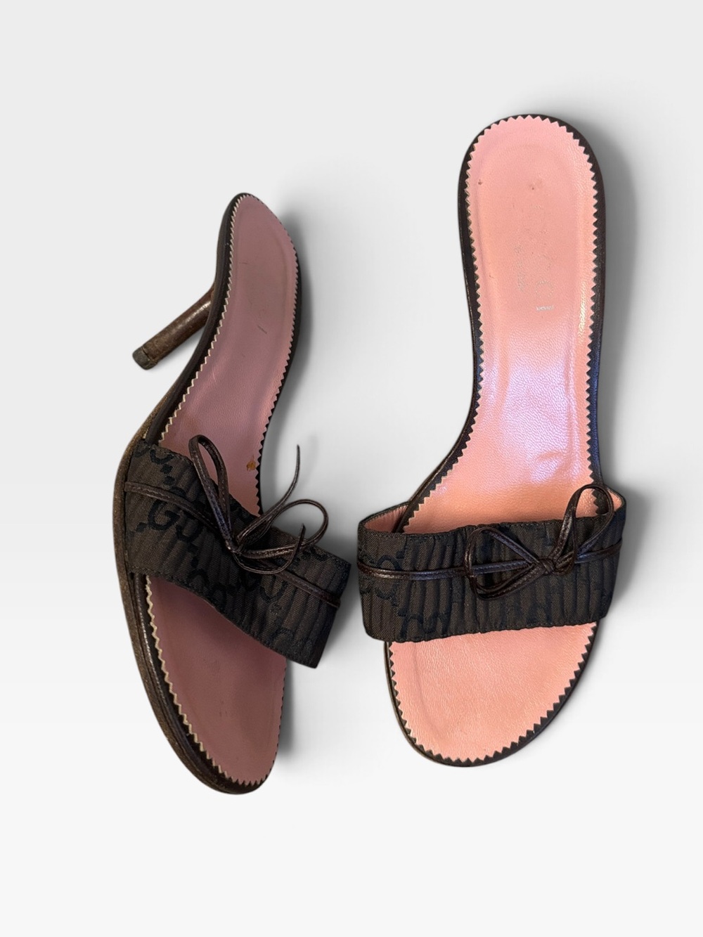 Vintage Tom Ford Gucci GG Monogram Bow Heeled Mules Leather Sandals Brown Black